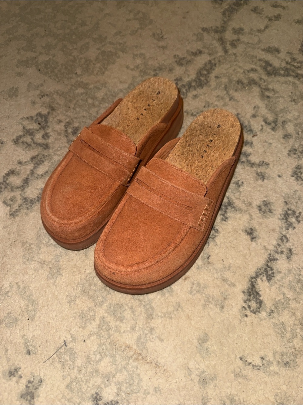 Women's REEF Cushion Vista Hi Suede Slip-On Platform Loafer - Brown